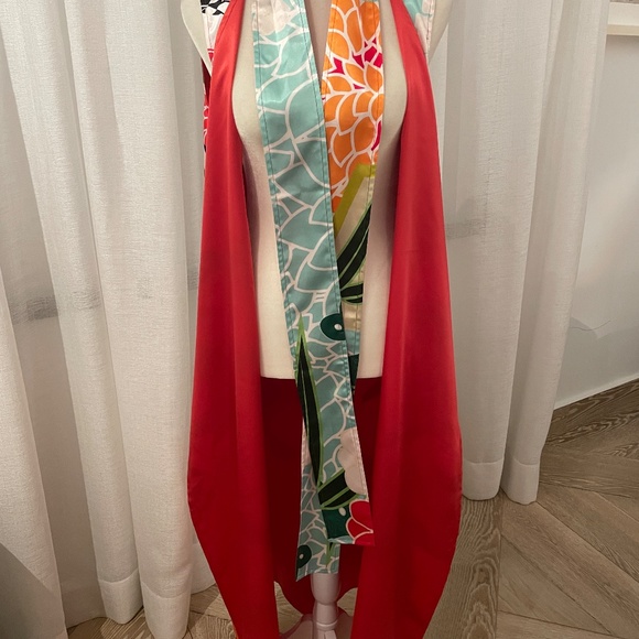 Reversible Floral Wrap (Sample Sale) - Picture 7 of 12